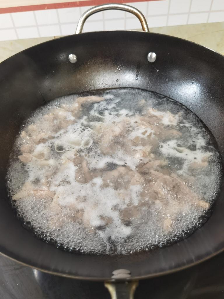 🔥超级快手‼️榨菜肉丝汤的做法 步骤3