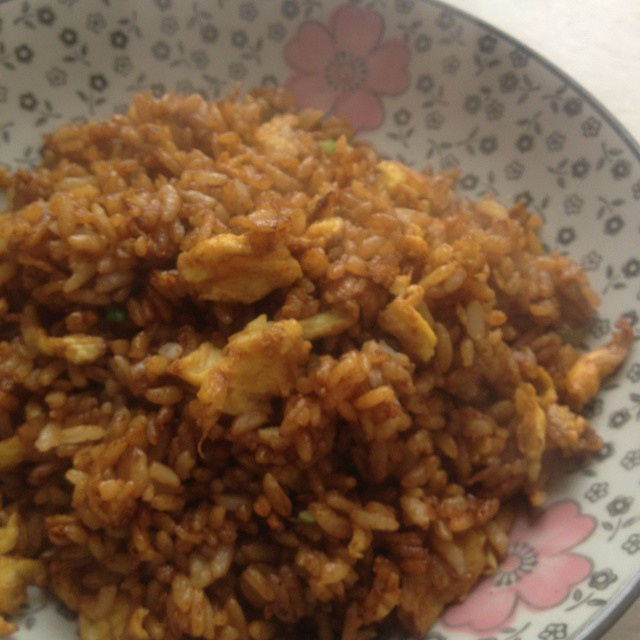 傻瓜版酱油炒饭