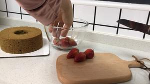 适合抹面手残党的抹茶草莓蛋糕🍰的做法 步骤10
