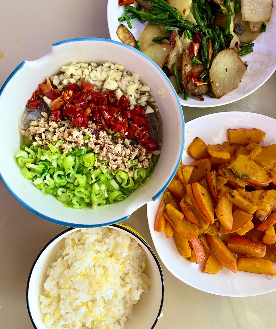 万能凉拌菜料汁（凉拌菠菜粉丝）