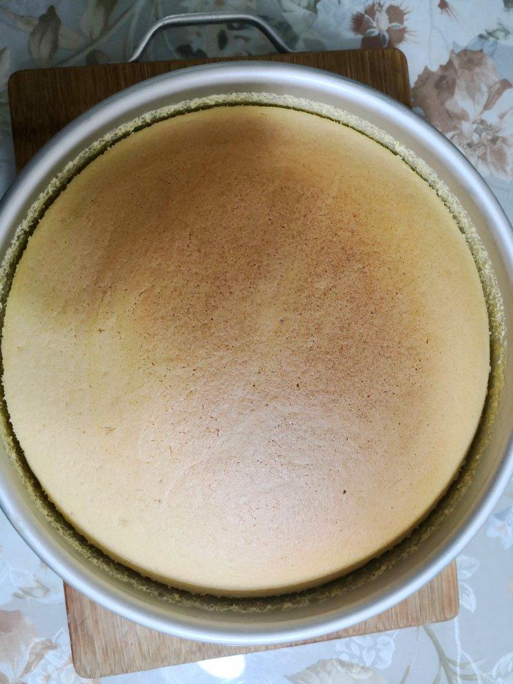 不开裂❗不回缩❗入口即化的轻乳酪蛋糕，比豆腐还嫩❗