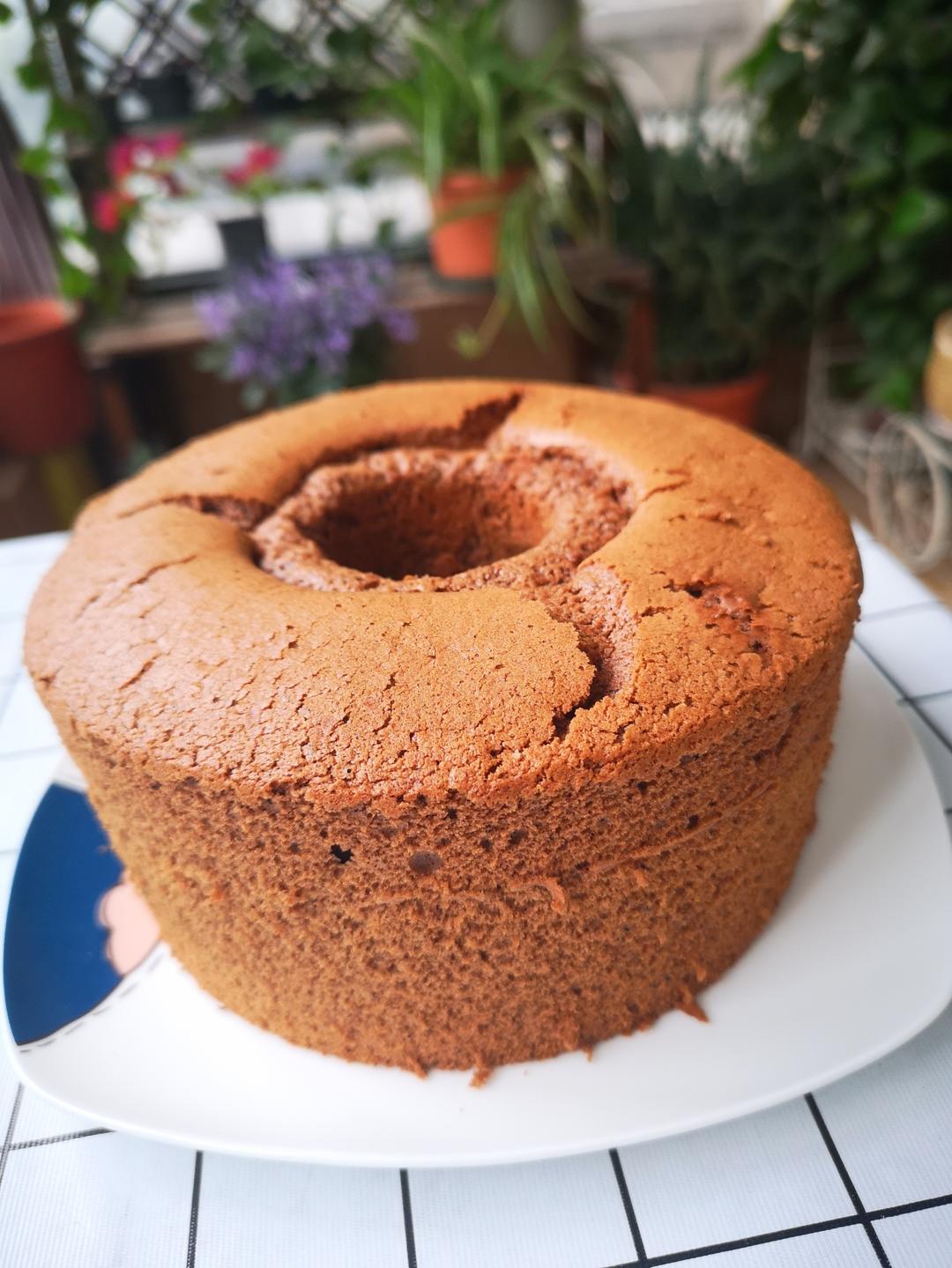 香浓柔软的可可戚风蛋糕