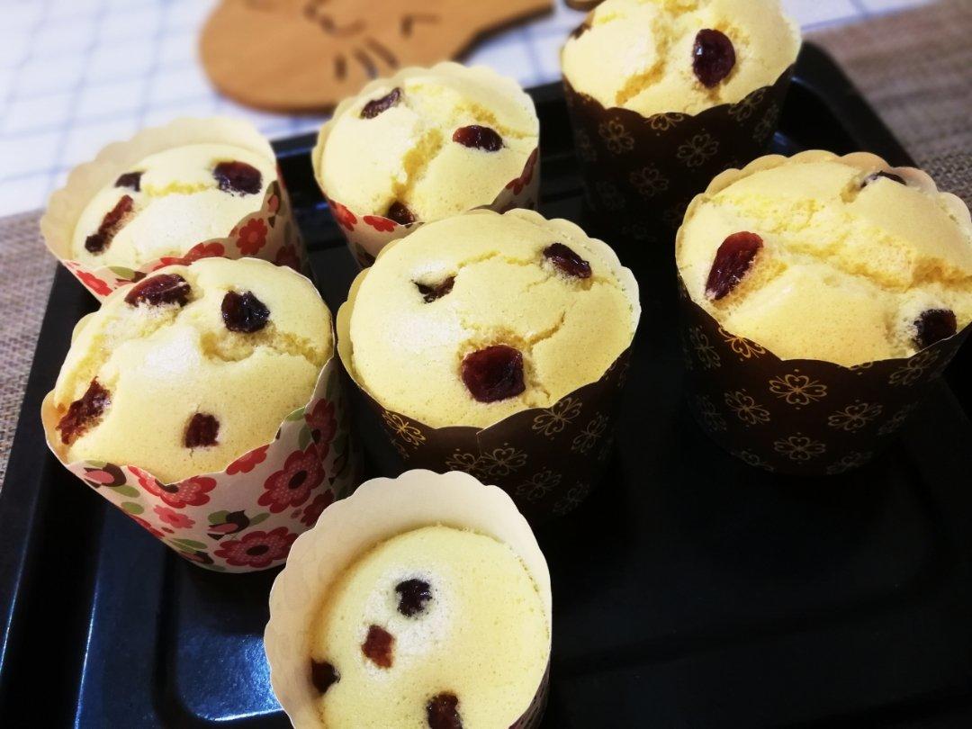 软绵绵的纸杯蛋糕