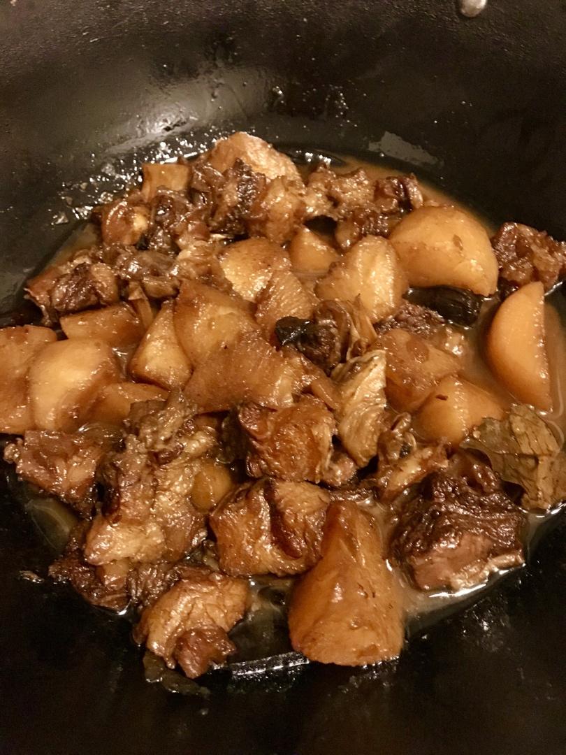 萝卜牛腩煲