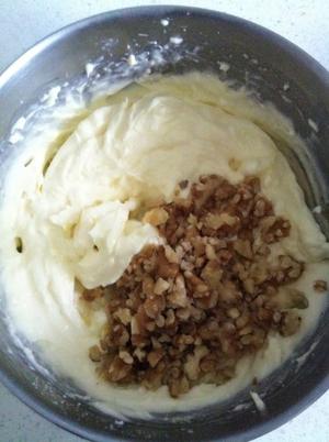 西葫芦奶油奶酪蛋糕－Zucchini Cake with cream cheese icing的做法 步骤7
