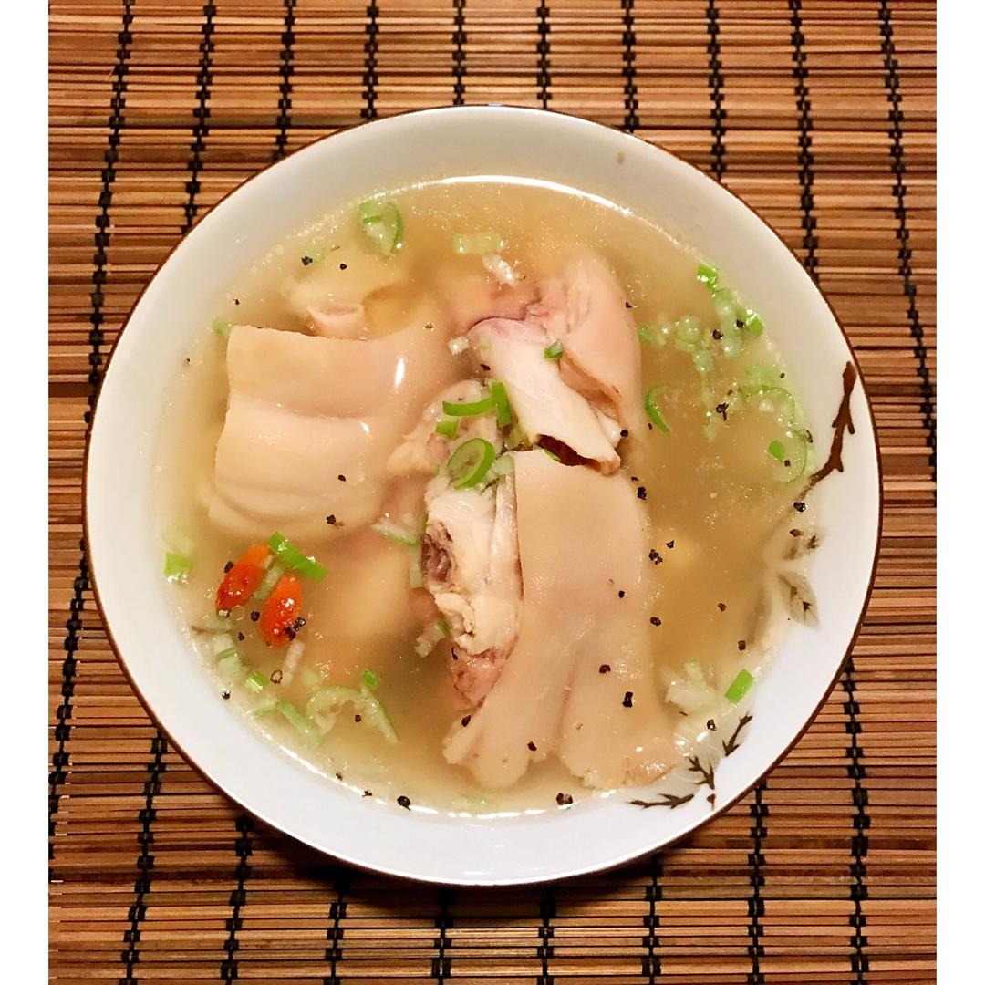 黄豆猪脚汤