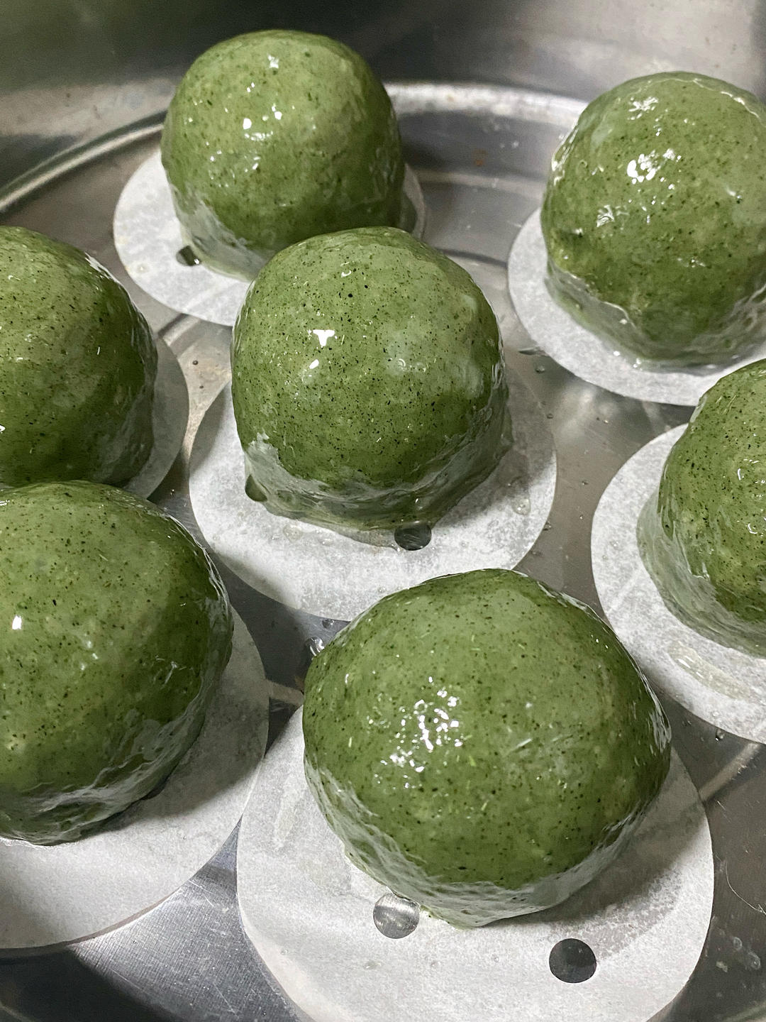 清明必吃的艾草青团