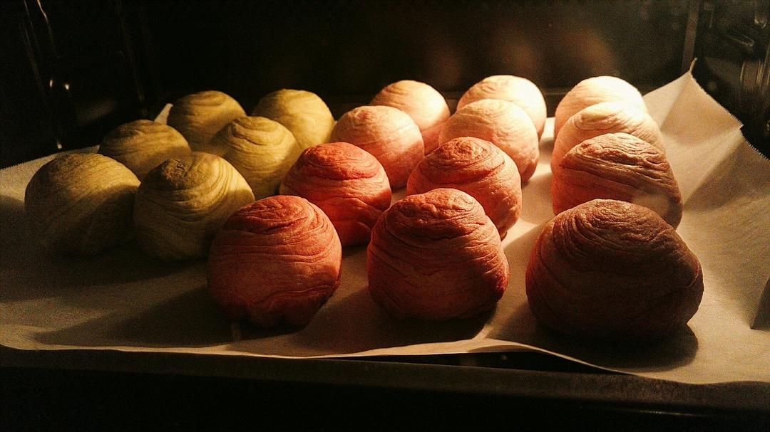 蛋黄酥~紫薯、抹茶、原味~花好月圆，中秋快乐~内附一次做六色蛋黄酥方法~