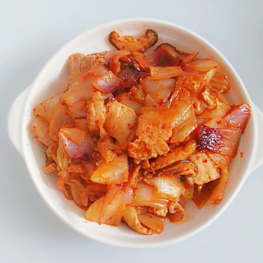 辣白菜炒五花肉