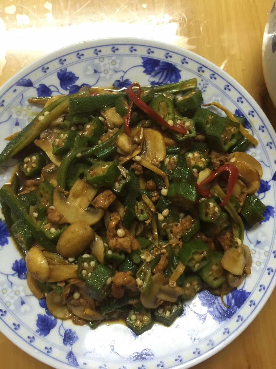 秋葵炒肉(超下饭！)