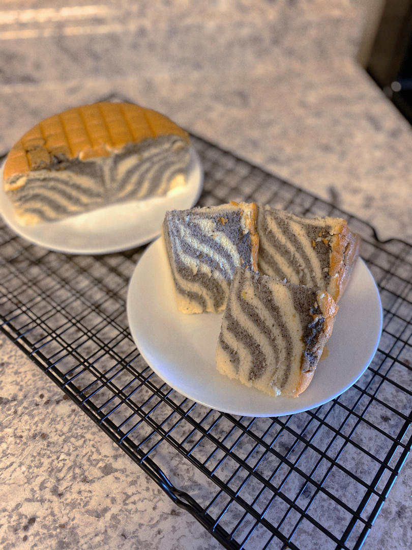 黑芝麻斑马戚风