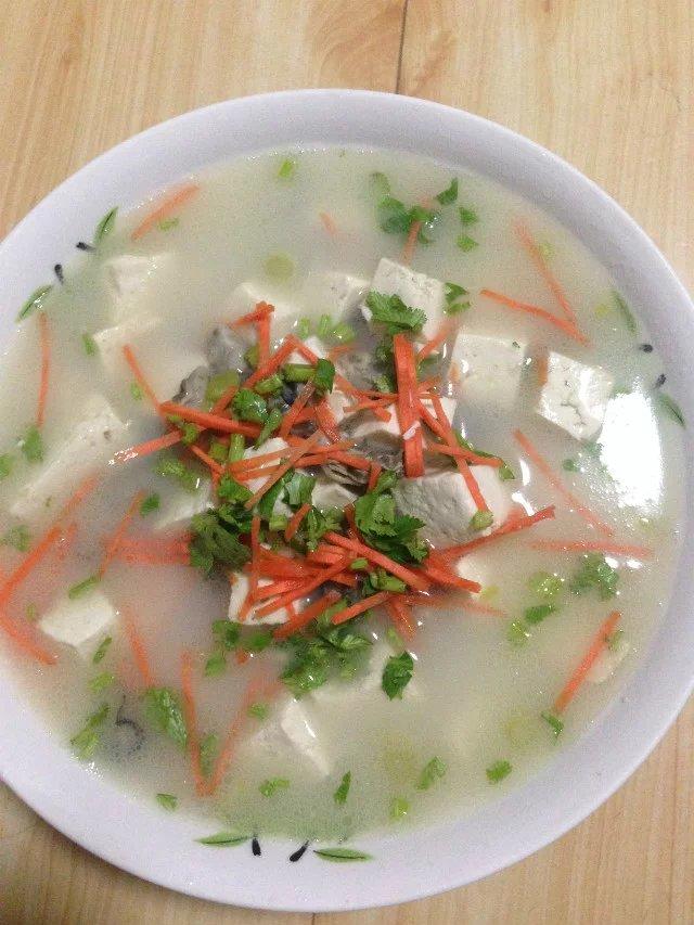 海蛎子豆腐汤的做法