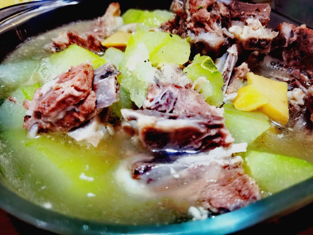 冬瓜排骨汤，夏天的味道