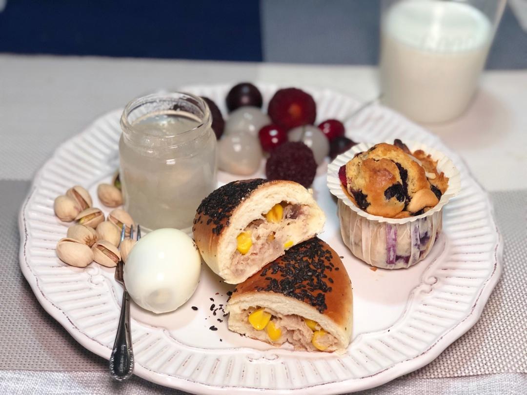 浓香金枪鱼面包