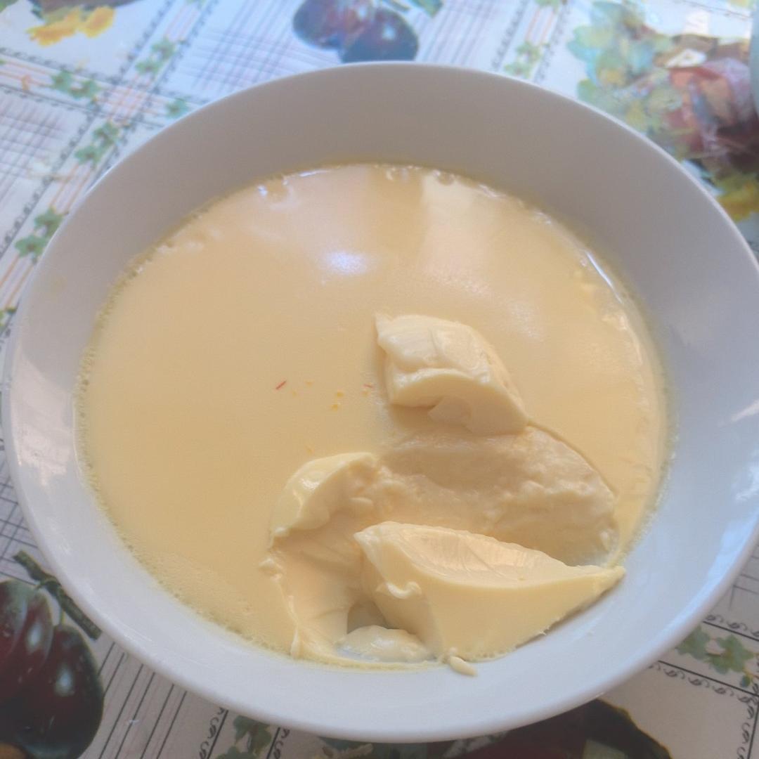 嫩滑牛奶炖蛋