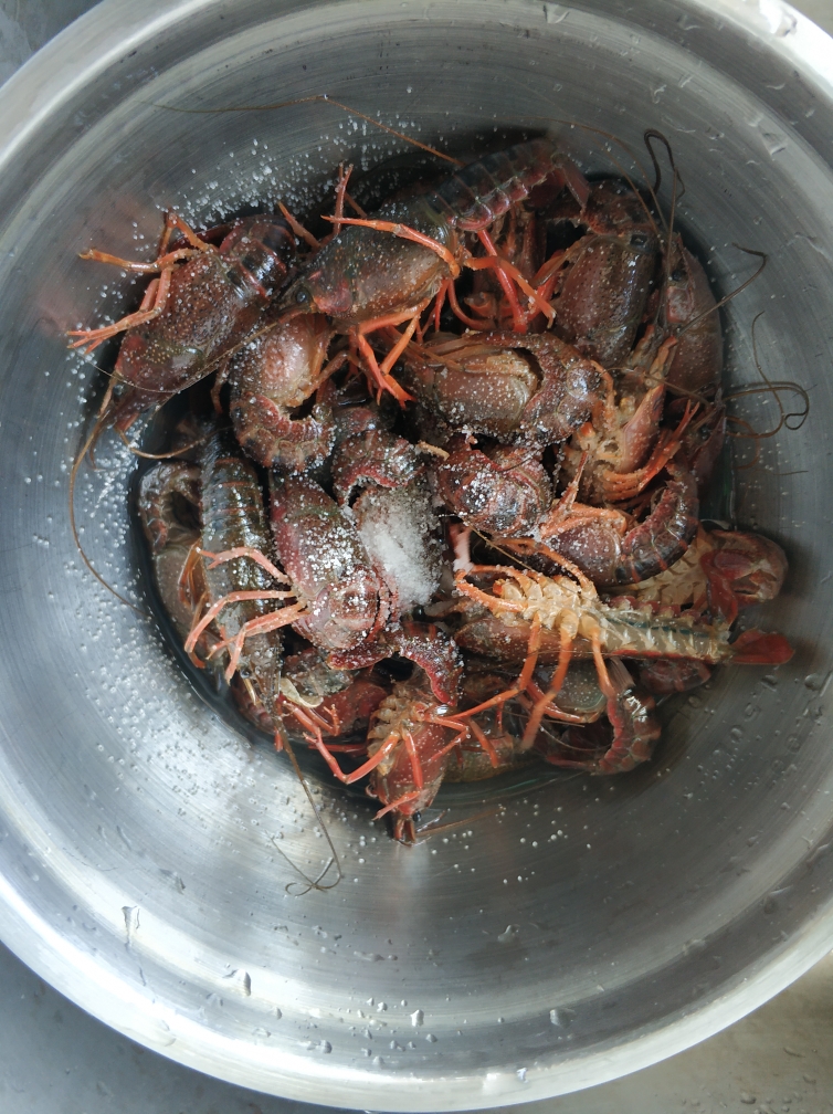 小龙虾盖饭—小朋友也可以吃哦的做法 步骤3