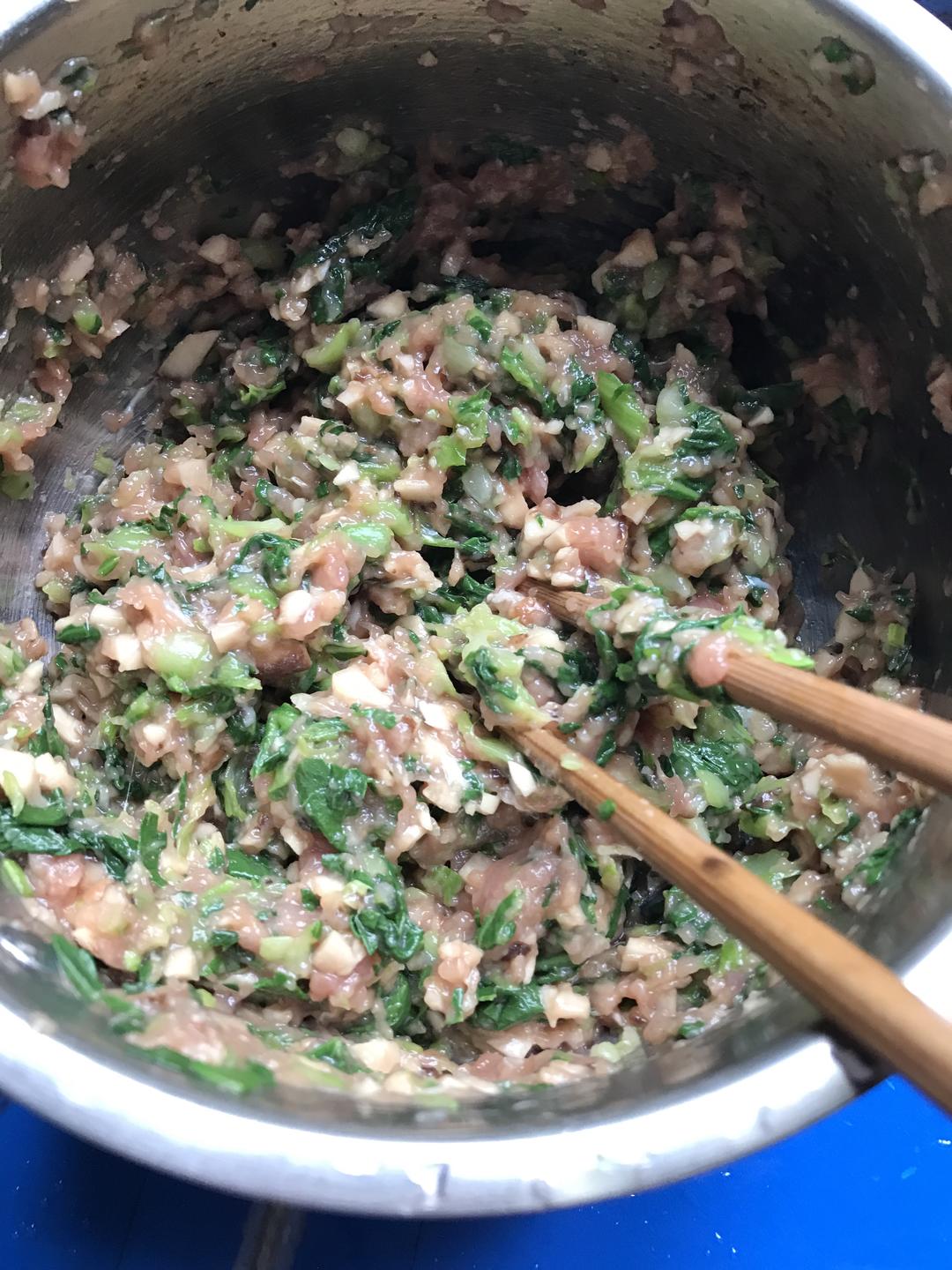 青菜香菇肉水饺的做法 步骤4