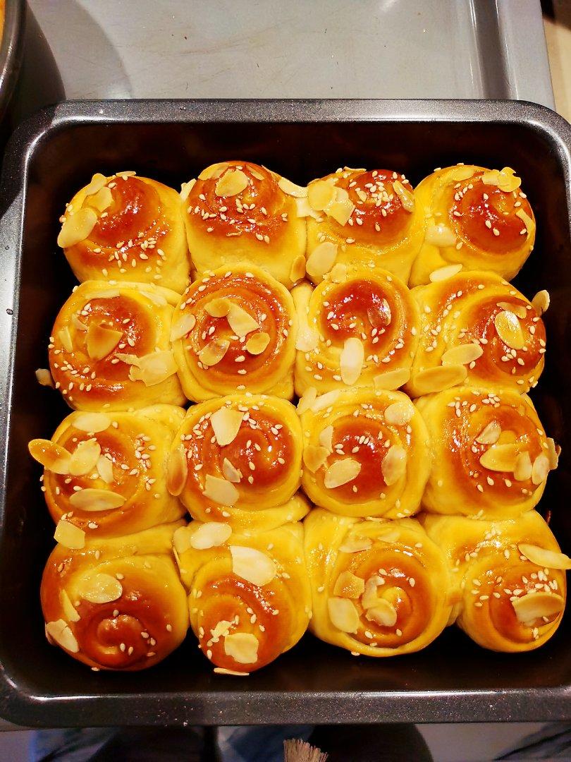 脆底蜂蜜小面包