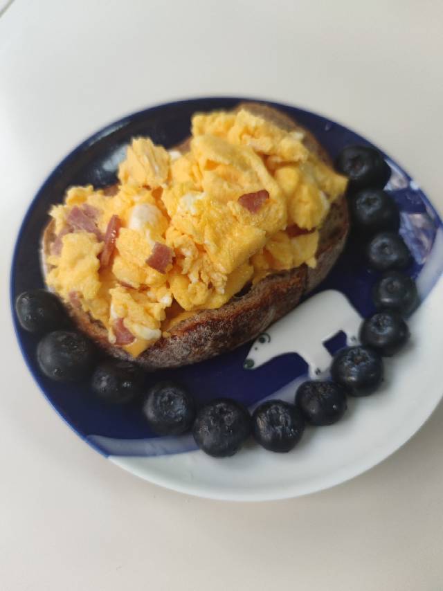 美式炒蛋 scrambled eggs