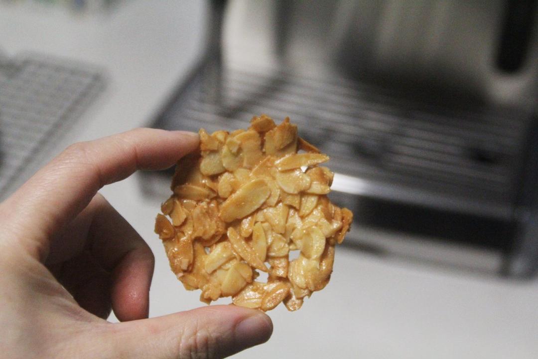 焦糖脆脆杏仁瓦片