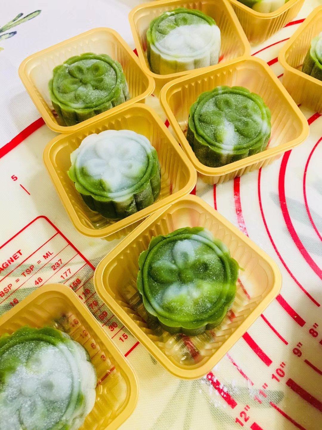 不干不硬的冰皮月饼