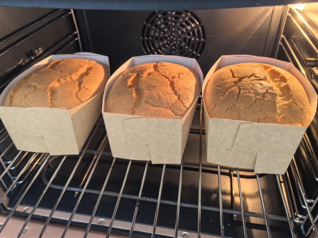 火爆全网的金枕蛋糕