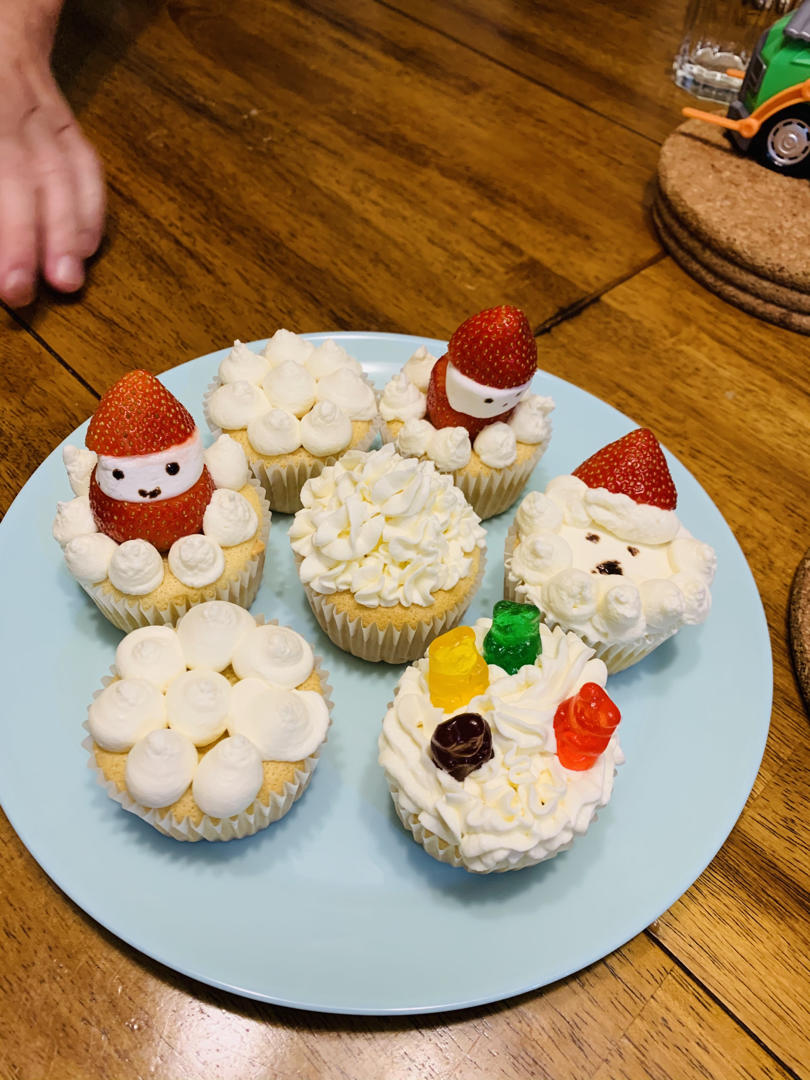 圣诞纸杯蛋糕🧁