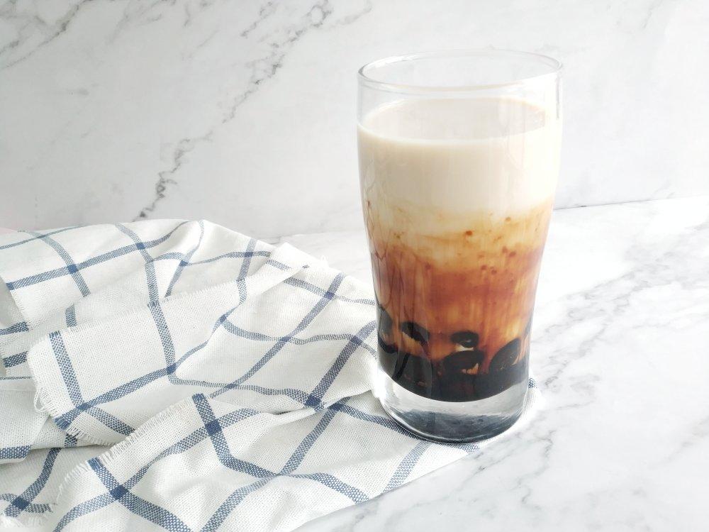 黑糖珍珠鲜奶-在家喝鹿角巷