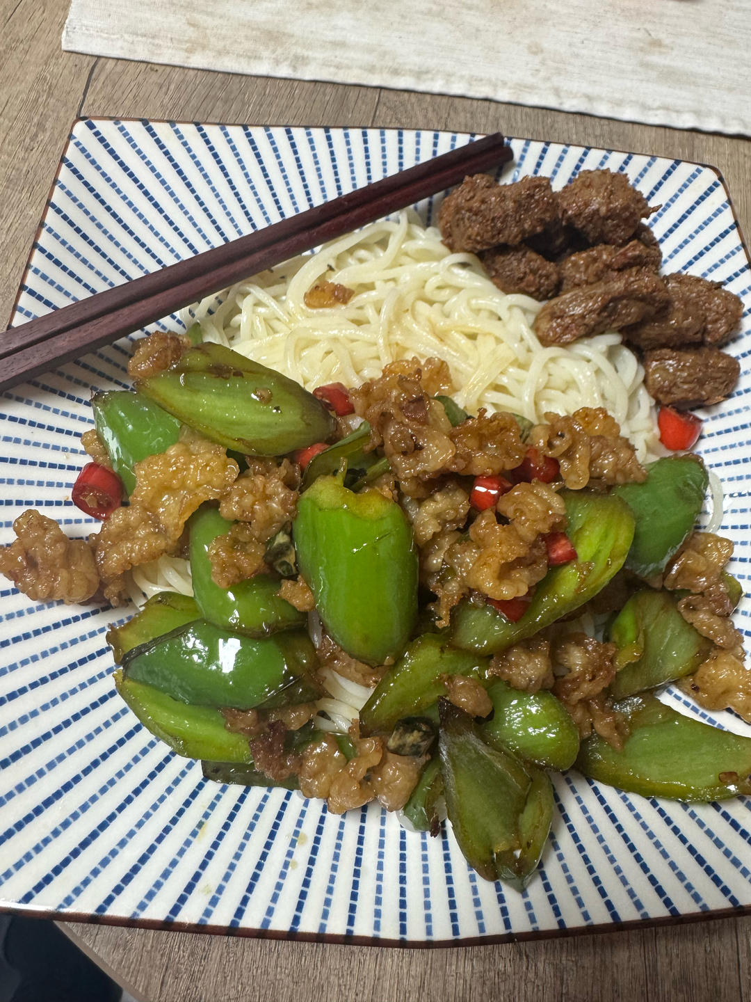 爆炒胸口油