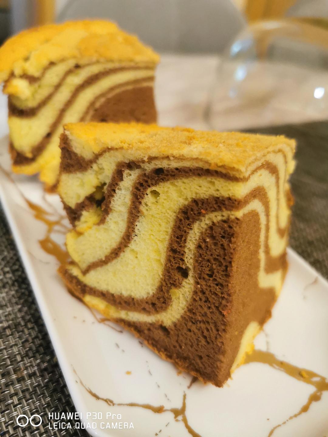 六寸斑马纹戚风蛋糕