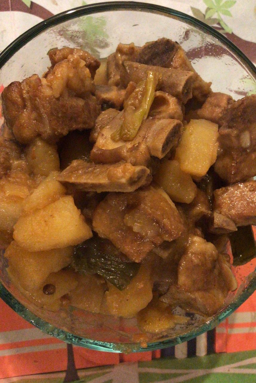 土豆烧排骨