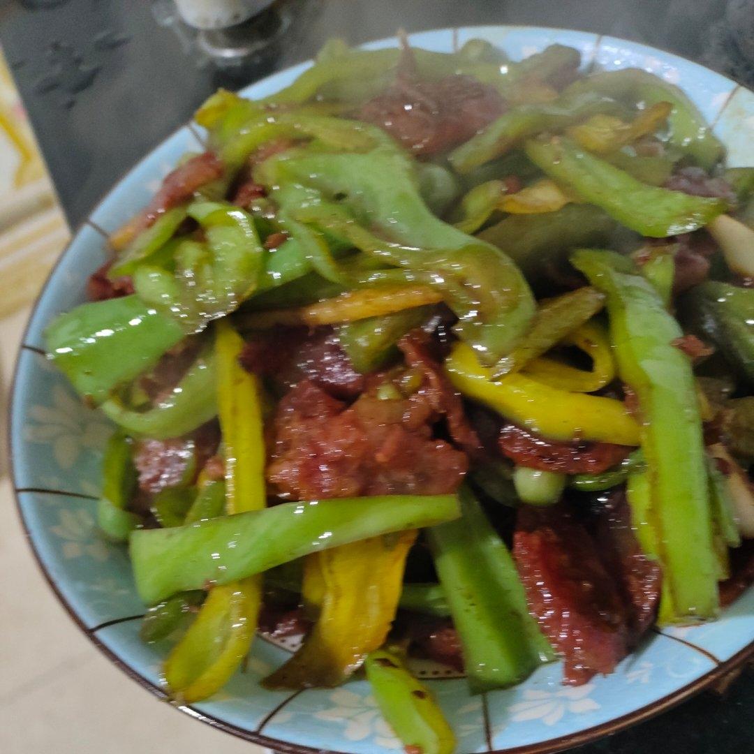 青椒炒香肠