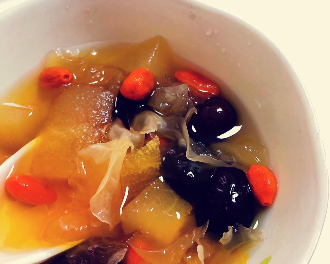 电饭煲冰糖雪梨