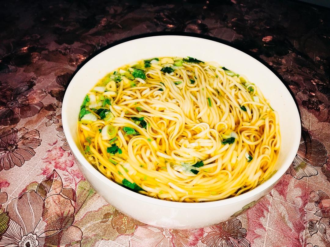 一碗热汤面