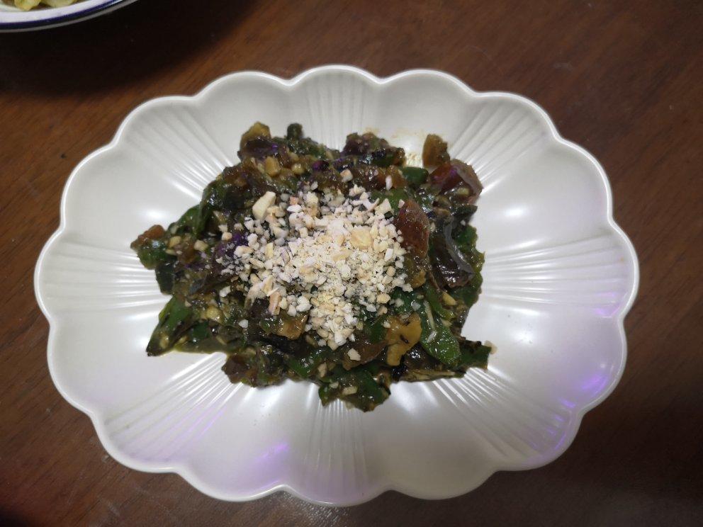 擂辣椒皮蛋茄子