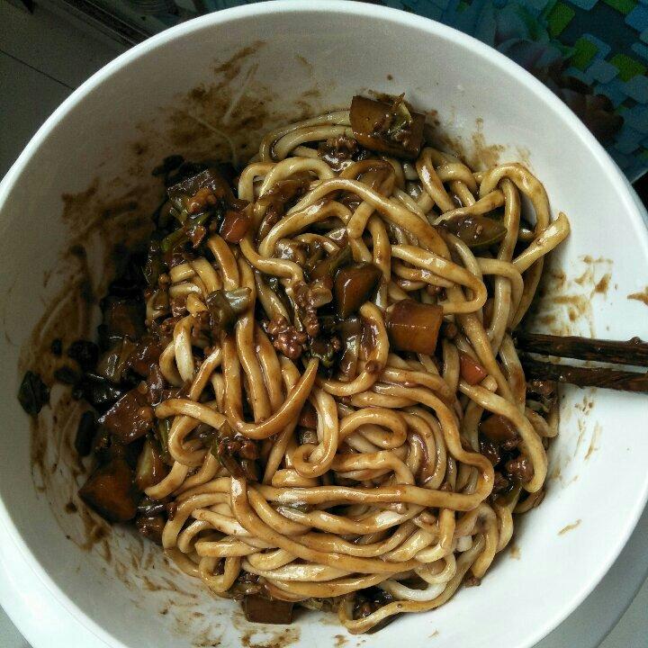 韩式炸酱面