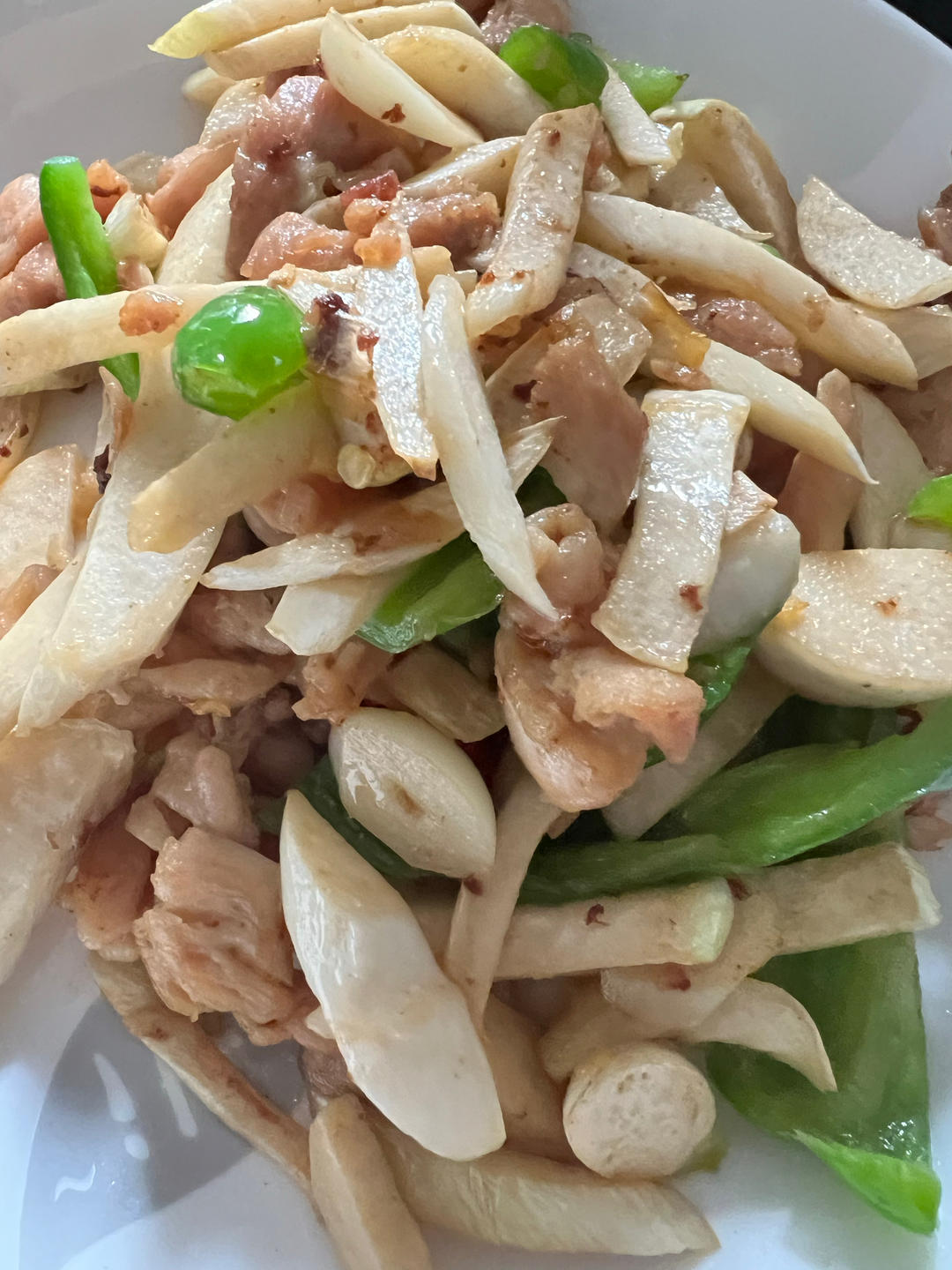 茭白这样做百吃不厌，茭白炒肉