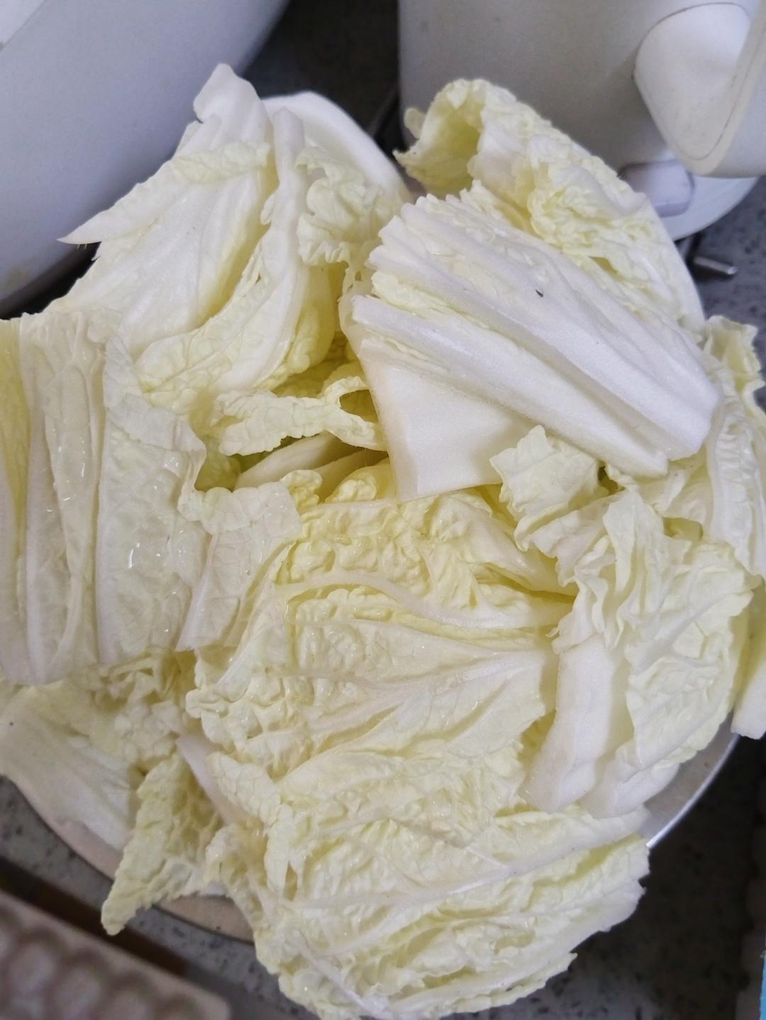 好吃到连汤汁都不剩的白菜焖豆泡，给肉都不换