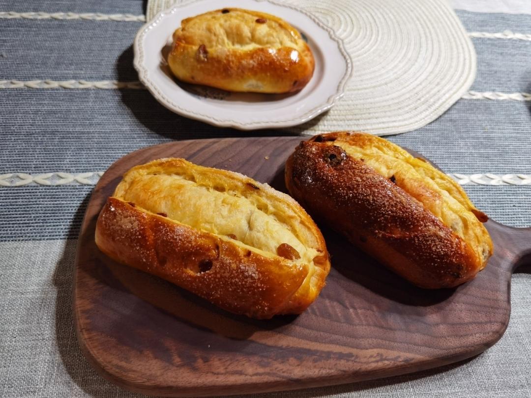 奶香松软的葡萄干面包｜有手就会