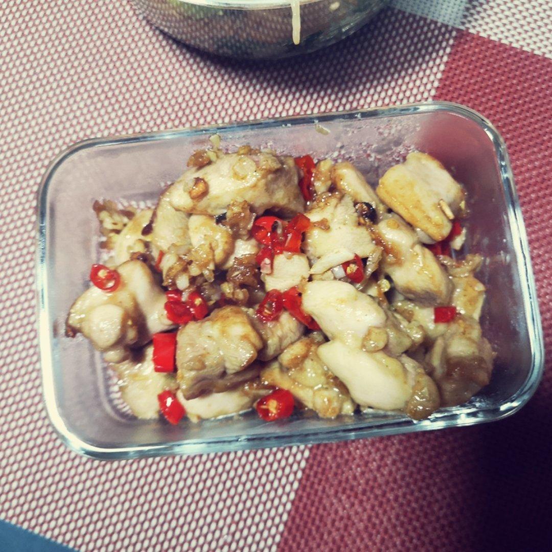 吃不够的蒜香鸡腿