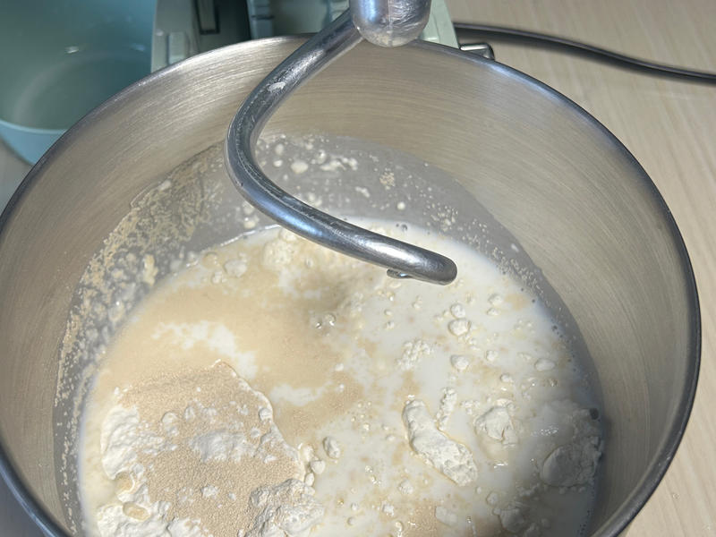 纯奶手撕吐司的做法 步骤1