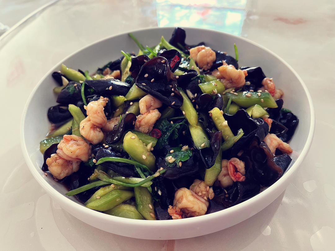 青瓜木耳虾仁凉拌