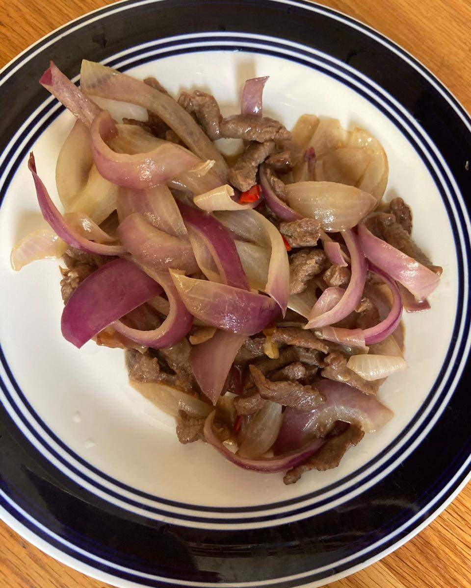 洋葱炒牛肉