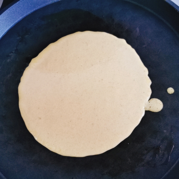 超级简单的奶香玉米饼的做法 步骤2