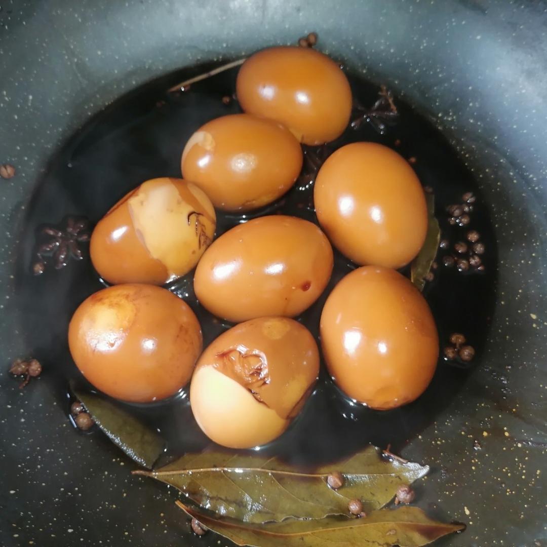 家常卤蛋，最简单的用料，味道超棒