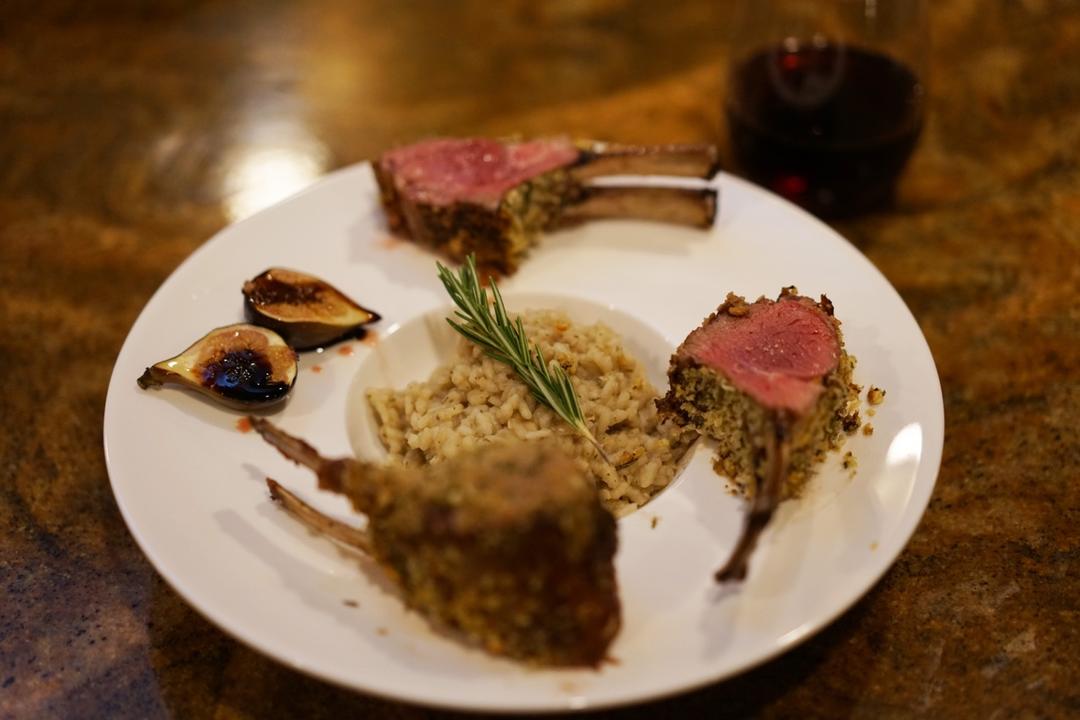 迷迭香烤小羊排