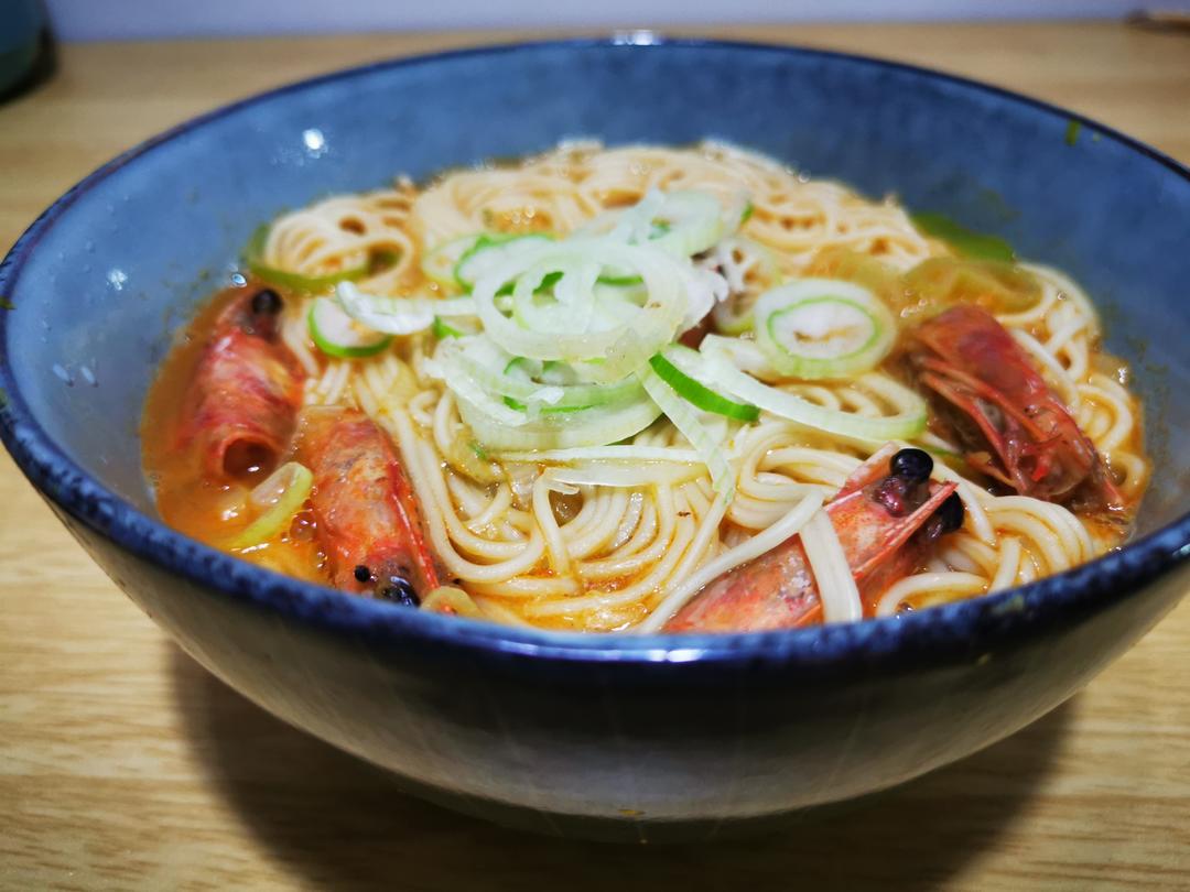 白菜虾干面