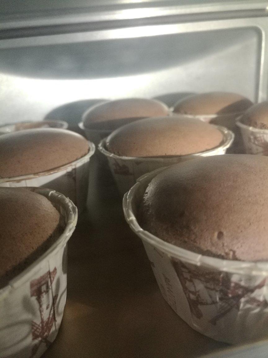 纸杯蛋糕 8寸戚风蛋糕的量