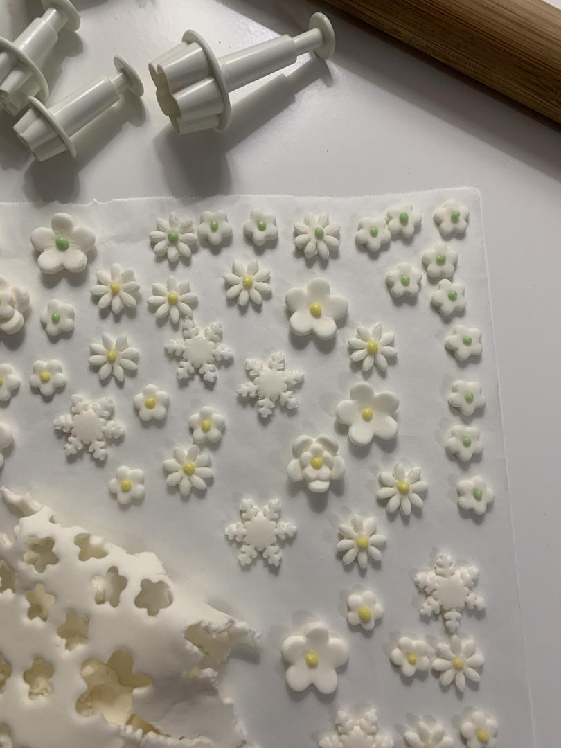 自制翻糖花朵