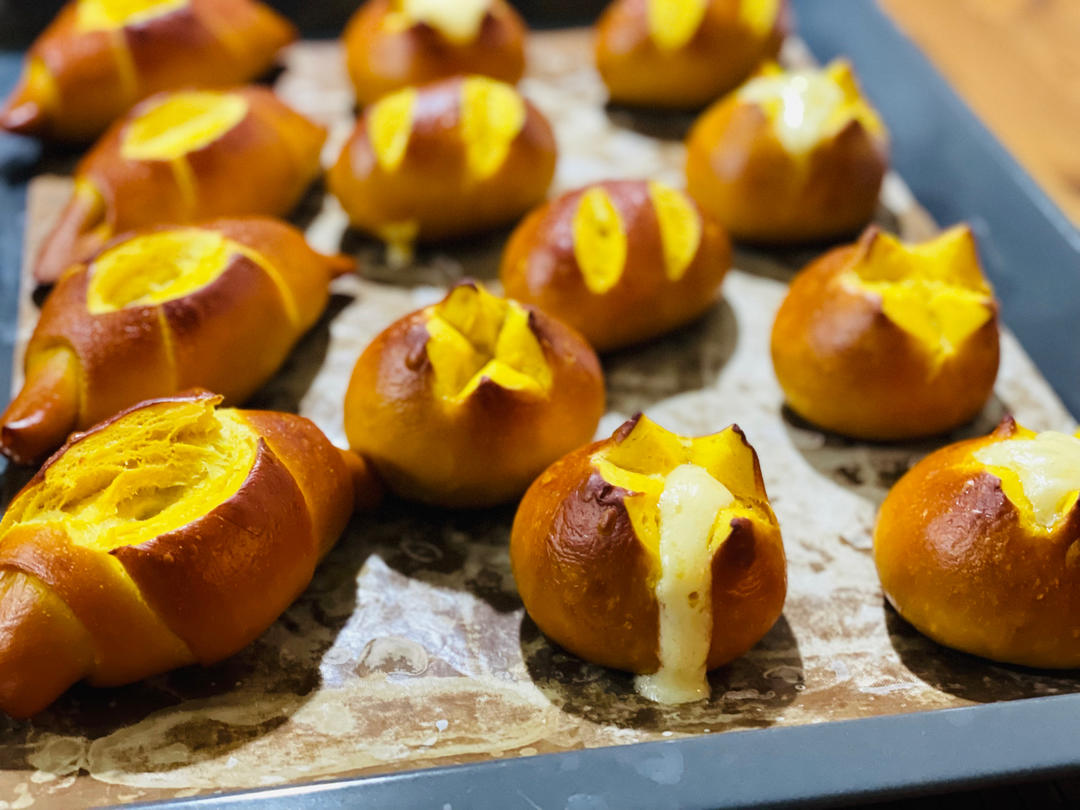 『南瓜碱水面包棒』